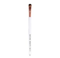 Boujee Beauty Fool Proof Cut Crease Brush, B213