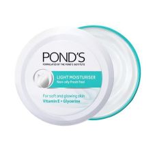 POND’S Light Moisturiser With Vitamin E & Glycerine, For Non Oily Fresh Feel, 25ml